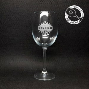 Copa de vino personalizada con logotipo empresa Bistro 37